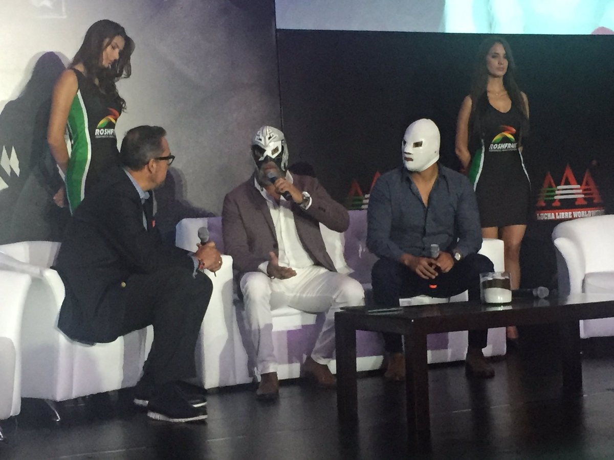 RoshfransMX's tweet photo. "La derrota no está en mi mente" asegura @WagnerJrOficial @luchalibreaaa #TriplemaníaXXV https://t.co/FSdEorsIFP