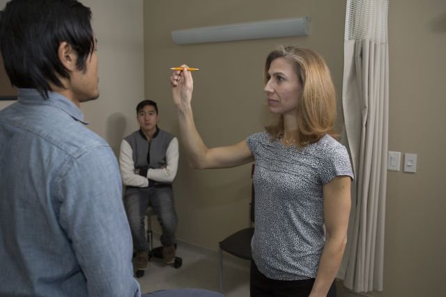 #DidYouKnow #PhysioHelpsLives by identifying and treating potential causes of persistent post-concussion symptoms. discoverphysiotherapy.ca