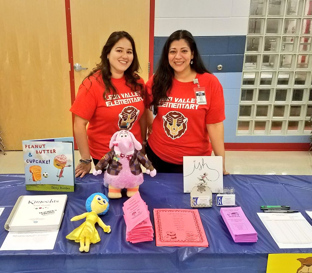 MsLVEcounselor's tweet photo. Getting ready for round two of meet the teacher! Welcome back LVE Lions! @NISDLeonValley  #CounselorsInspire https://t.co/kU4r2UtZYO