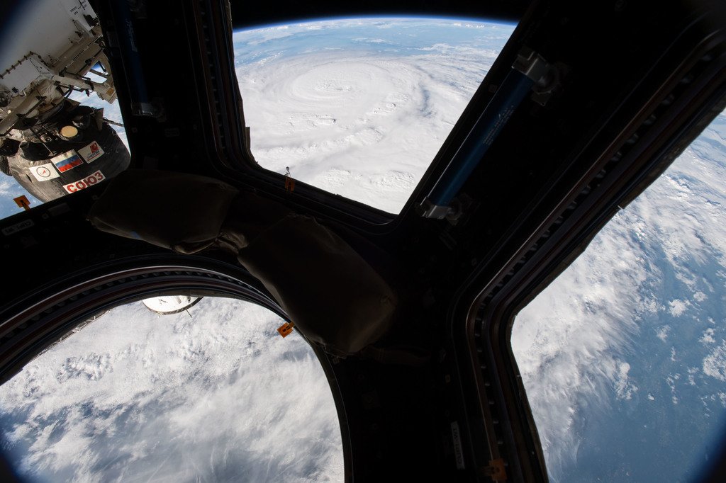 RobbinSimmons7's tweet photo. Hurricane Harvey, Seen From the Cupola of the International Space Station via NASA https://t.co/7eweAd9ECj https://t.co/ZH3UfoFZB5
