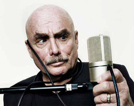 In Memoriam of the late and great Don LaFontaine. Happy Birthday and RIP. 