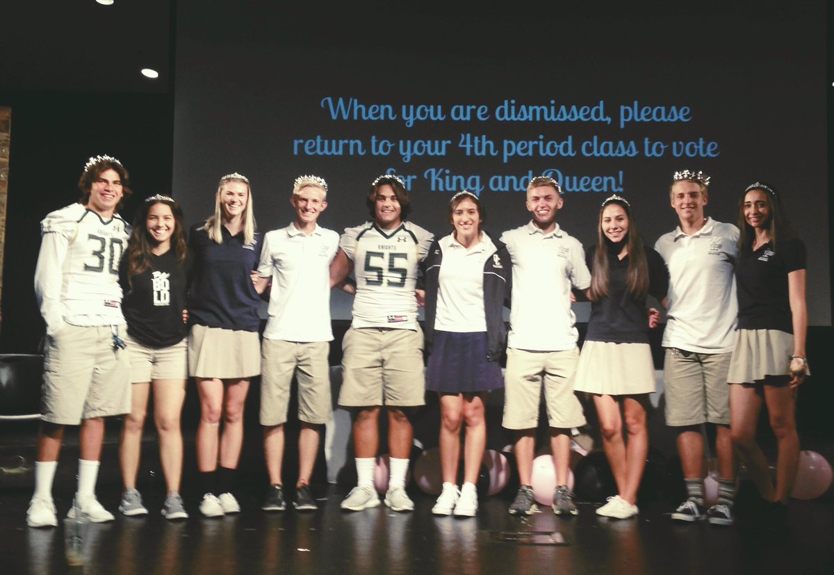 ochs__asb's tweet photo. ⭐️CONGRATULATIONS TO OUR 2017 HOMECOMING COURT⭐️ https://t.co/C7KIdKTM6x