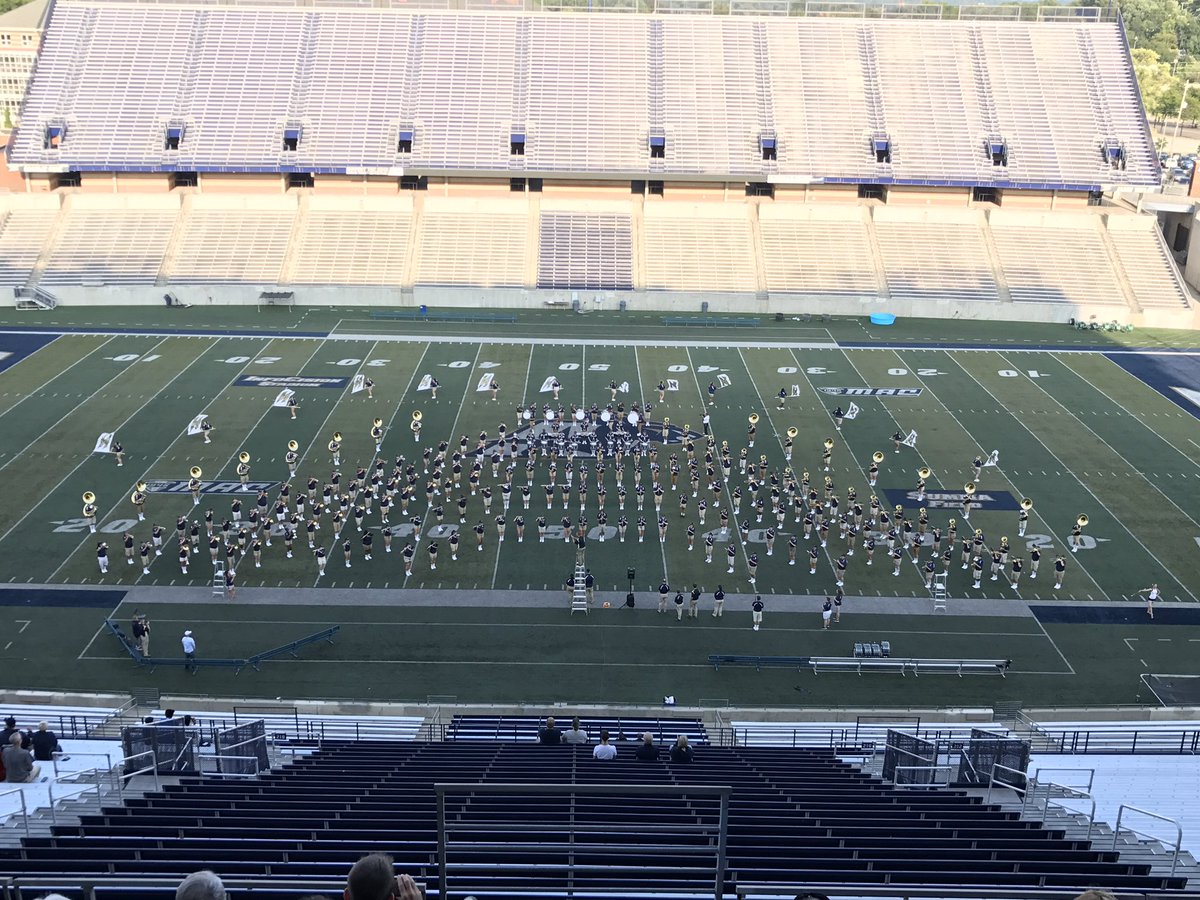 uakronmusic's tweet photo. Ohio's pride 2017 taking the field! #zipsmusic https://t.co/CO4PSbHdtD