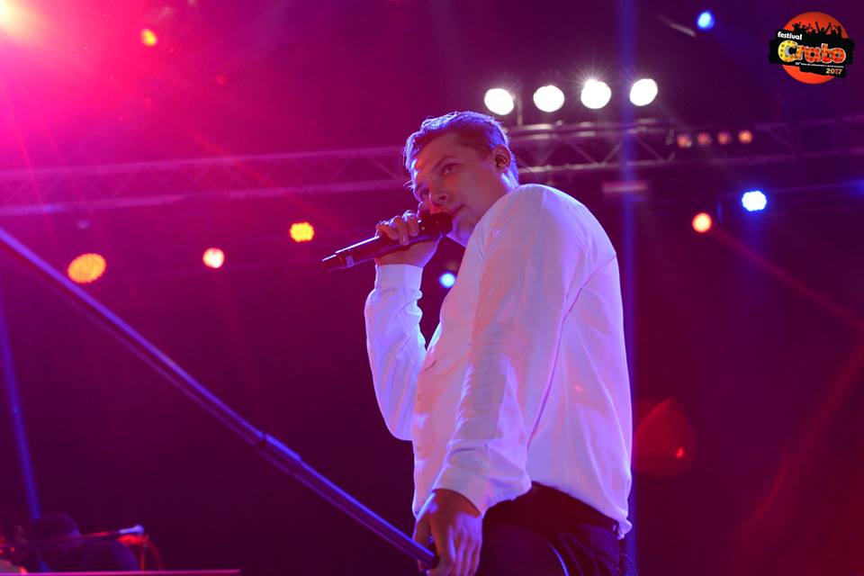JOHN_NEWMAN_FAN's tweet photo. @JohnNewmanMusic "Blame", "Tiring game"... (@FestivaldoCrato photos) https://t.co/NhZY6YBhUb