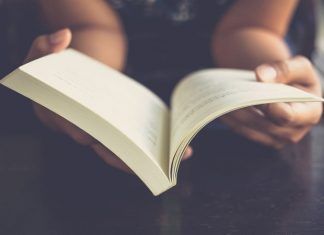 AdeyemiAdisa's tweet photo. #SEOBooks for better understanding of Search Engine Optimisation and to easily master SEO.... https://t.co/GhRYf9amCm #SEO #SearchMarketing https://t.co/c1jDKUlDyW