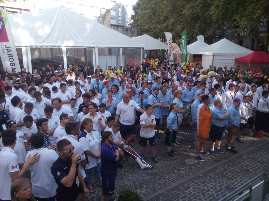 RContrerasFM's tweet photo. Congrats @GAZTEDI_ESCOR por la organización de este @IMART2017 que cierra hoy con el ROCK🎸de @loszigarros Un ejemplo para todos #IMART2017🏉👏 https://t.co/kNMJy51hSa