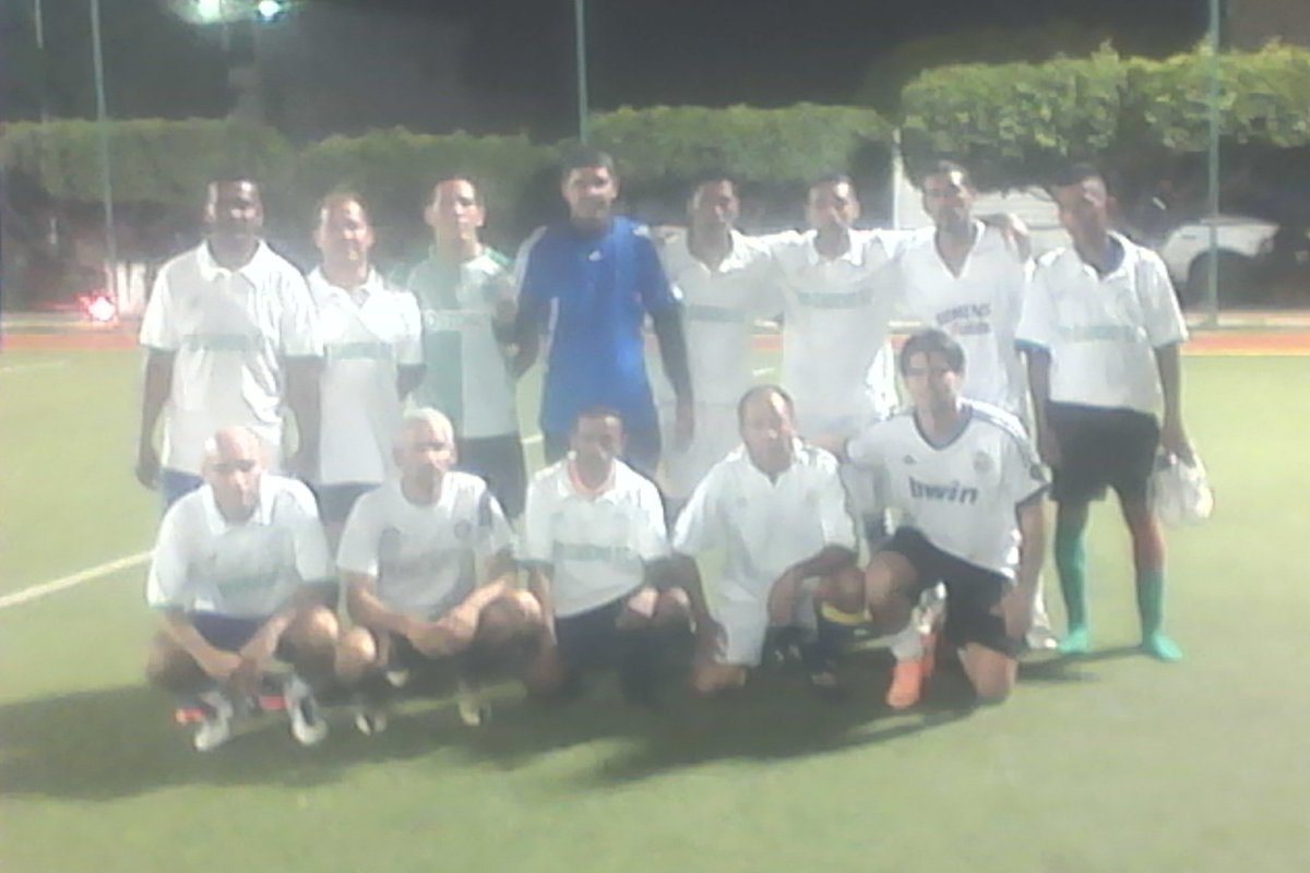 elpanamio2's tweet photo. Tio caucho fc inmenso en fútbol campo anaquense, 2017 agosto https://t.co/UD2K6F2rVR