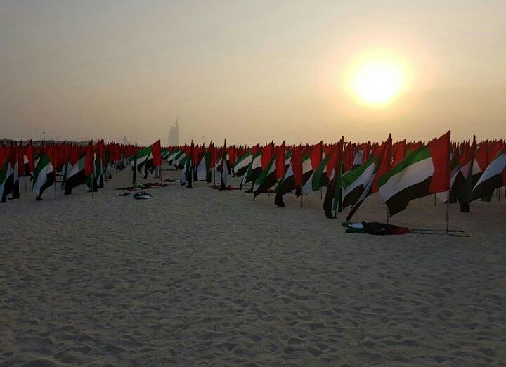 its_ryden's tweet photo. Dubaï 2k17 https://t.co/SUQ76gZbtN