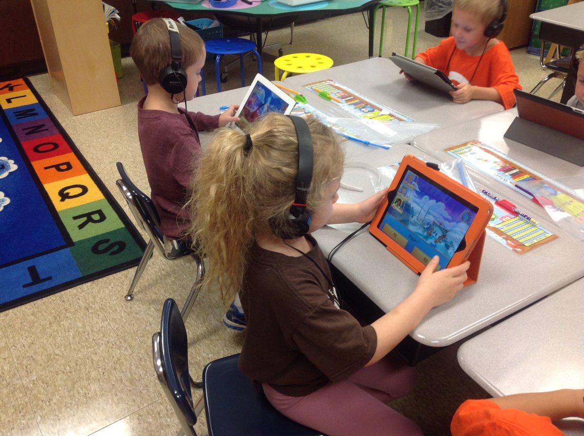 JudeBlack2's tweet image. Secrest kindergarten students having TECH fun learning with Skoolbo #ipadlearning