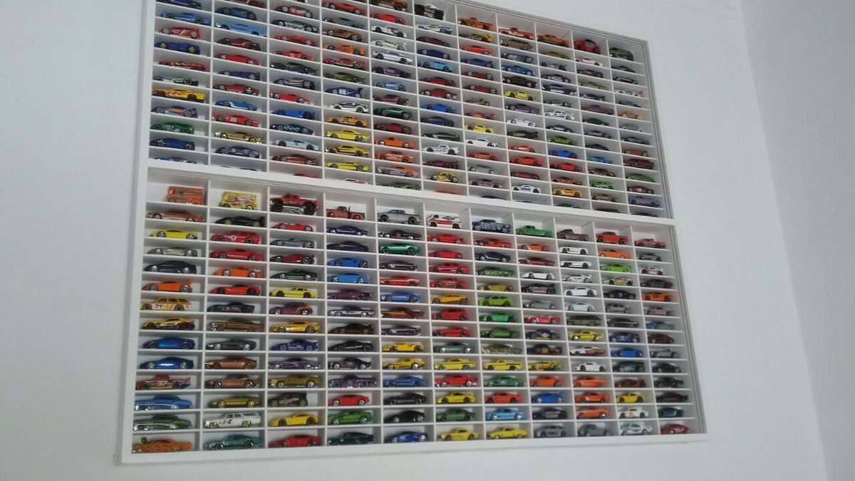 ARTECURITIBA's tweet image. Boa Tarde Cliente Amigo,
Com 150 modelos de estantes e expositores com tamanhos e escalas diferente!!! 
Site: curitiba-arte.com.br