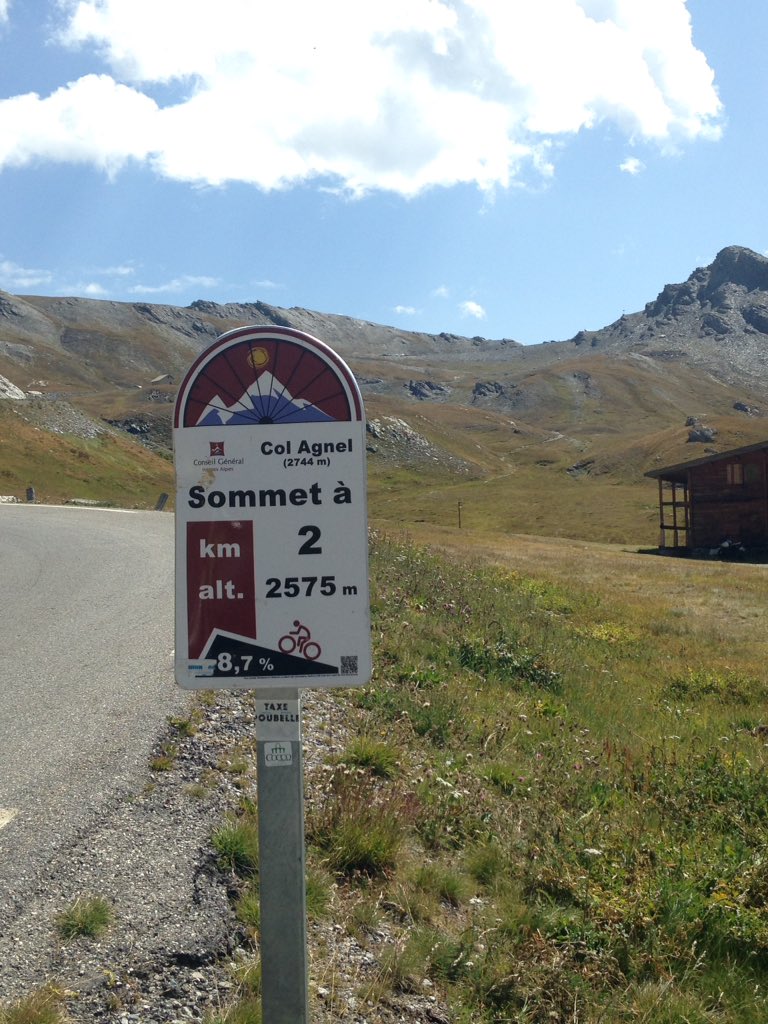 ladystannard's tweet photo. @BTHTherapies @WeAHPs The fifth Col above 2000m since Sunday #ColAgnel #FranceItalyBorder #ColIzoard #ColdeVars #ColdeLautaret #ColdeGalibier #PhysioActive https://t.co/uIpXaEXwdC