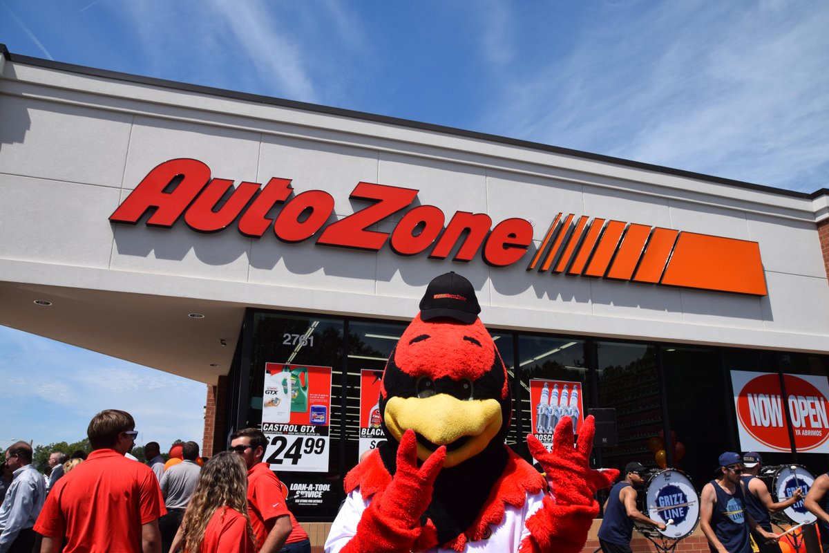 memphisredbirds's tweet photo. Thanks for everything you do for @CityOfMemphis, @autozone!

Congrats on #AutoZone6000th! https://t.co/GZbbjD3L9m
