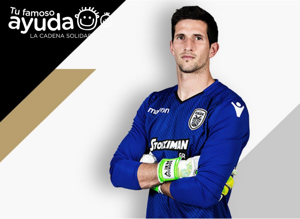 Últimos días para llevarte los guantes firmados de @Rey_Rodri1