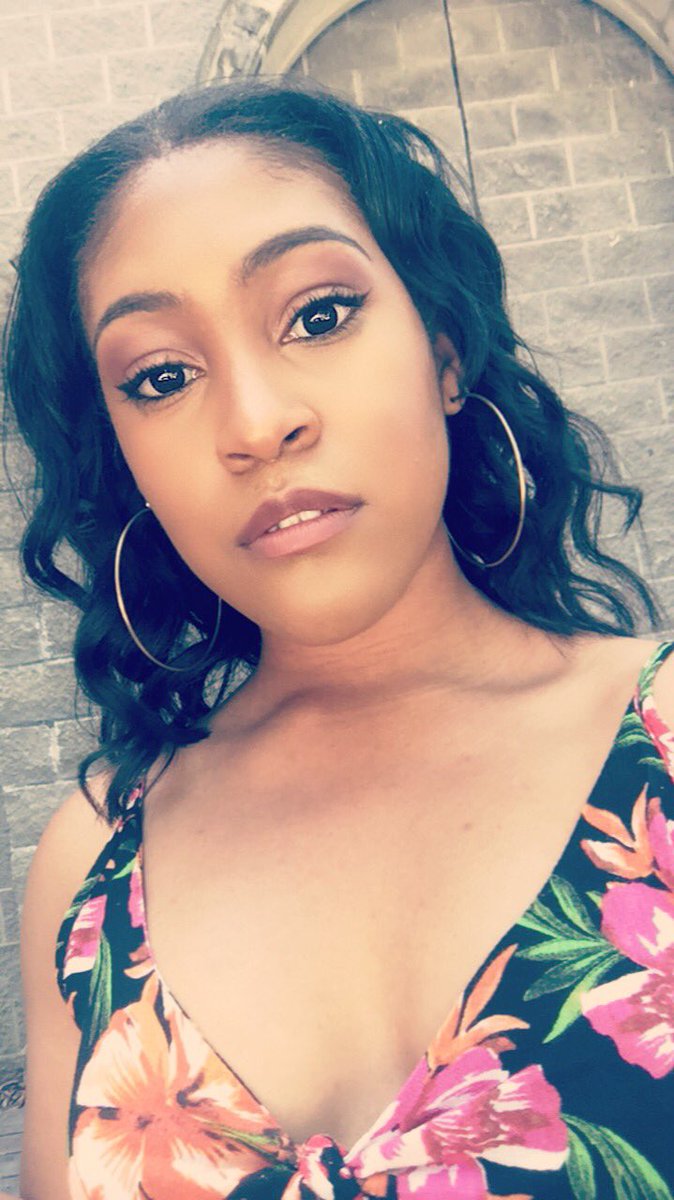 raiyasunshine84's tweet photo. @melaninmamis #BeatFaceTwitter #FeminineFriday love love love having my face beat π https://t.co/P1iSgaGOtJ