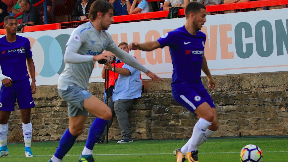 chelsea_poland's tweet photo. Eden w akcji! #Hazard #PL2 #CPtalk https://t.co/FJKEWR7TKI