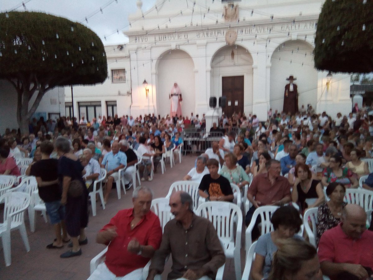 ppsantlluis's tweet photo. A punt per es #prego2017 #viusesfestes #SantLluís https://t.co/YunbSEEErF