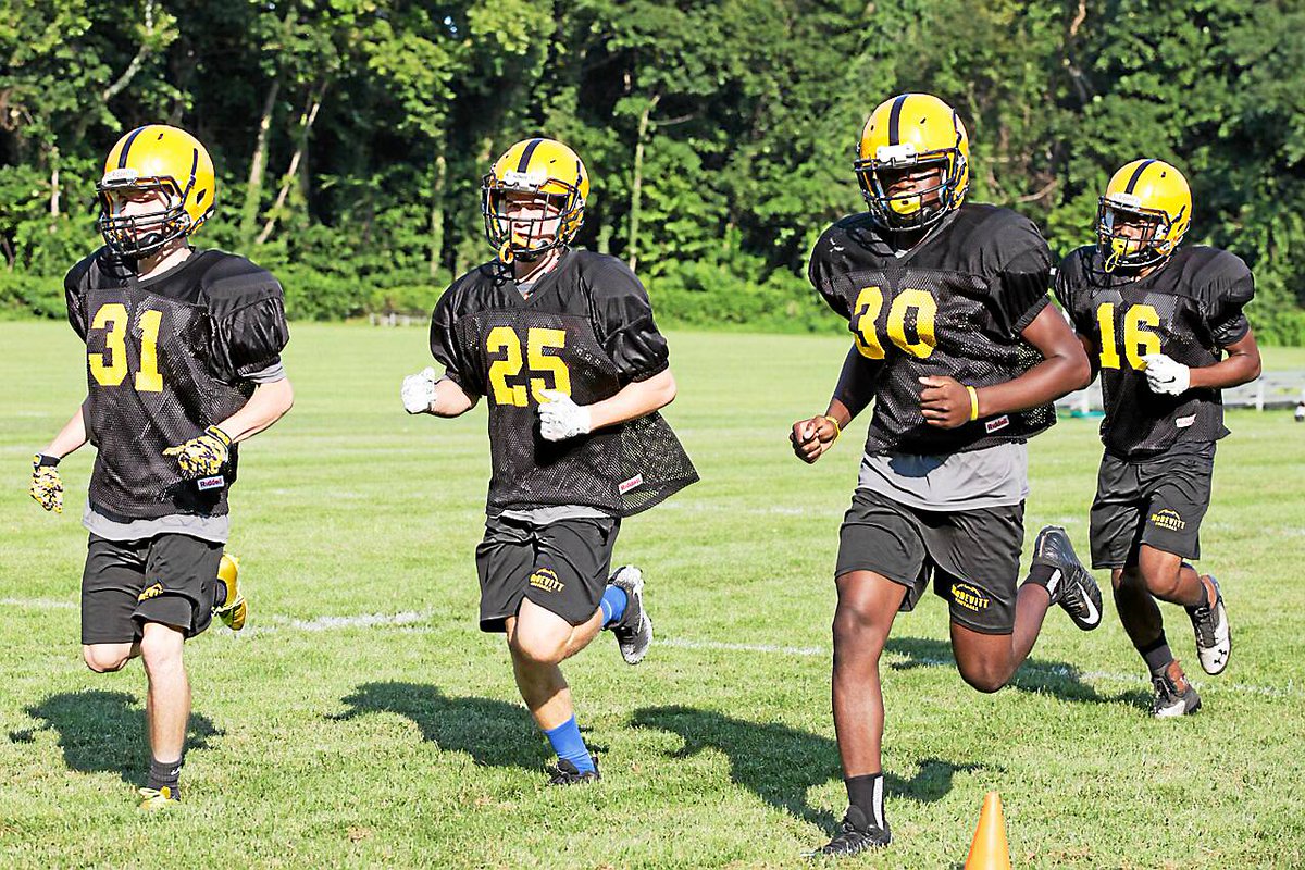 MontMediaSports's tweet photo. 2017 #FOOTBALL: Bishop McDevitt beefs up in Year 2 under Watkins. https://t.co/zEMoXk1Q8B https://t.co/37qACpbNjI