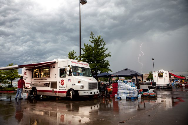 SalvationArmyUS's tweet image. Give relief to those affected by #HurricaneHarvey
• Call 1-800-SAL-ARMY
• Text "STORM" to 51555
• Donate online at helpsalvationarmy.org