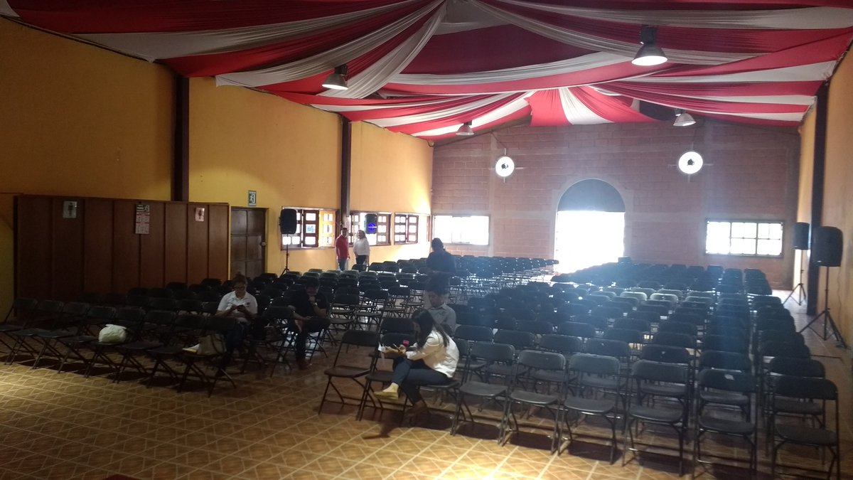 RM1080_AM's tweet photo. Preparandonos @RM1080_AM para la celebración del Día del Adulto Mayor. https://t.co/2QMwy7gVc4
