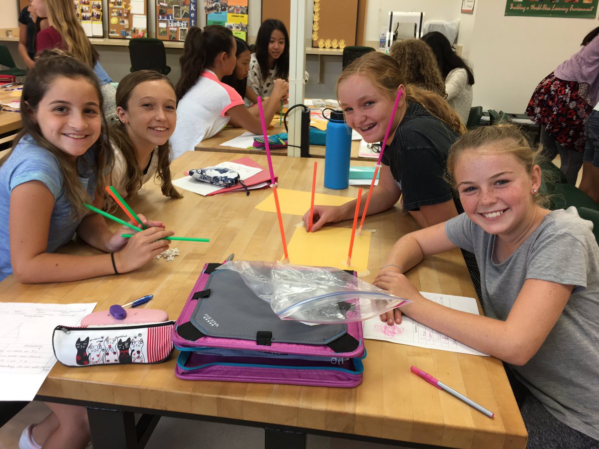 MeganLund_OH's tweet image. Building SKY CITY in #projectcode I'm a big fan of innovation, collaboration, and creativity 👍🏽 #weareTUSD @TUSDconnect @Hawks_OH