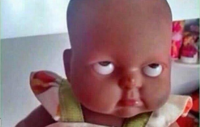 - Me encantan tus tuits, ¿tienes novio?

-