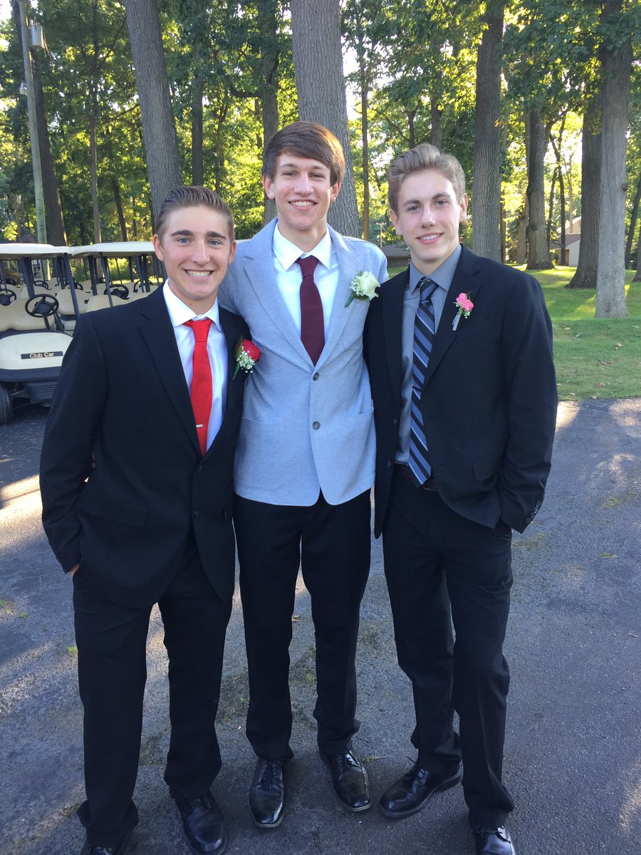 amillikan12_'s tweet image. @CooperNoon happy birthday homie hope you have a good one 💯
#goodballclub #goodprogram