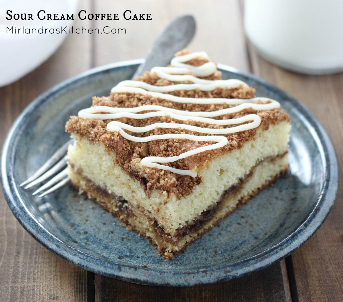 Mirlandra's tweet photo. This Sour Cream Coffee Cake is the perfect blend of vanilla scented cake and layers of cinnamon brown sugar. #coffee https://t.co/vCRBjUNhav https://t.co/TmSDvPMgiW