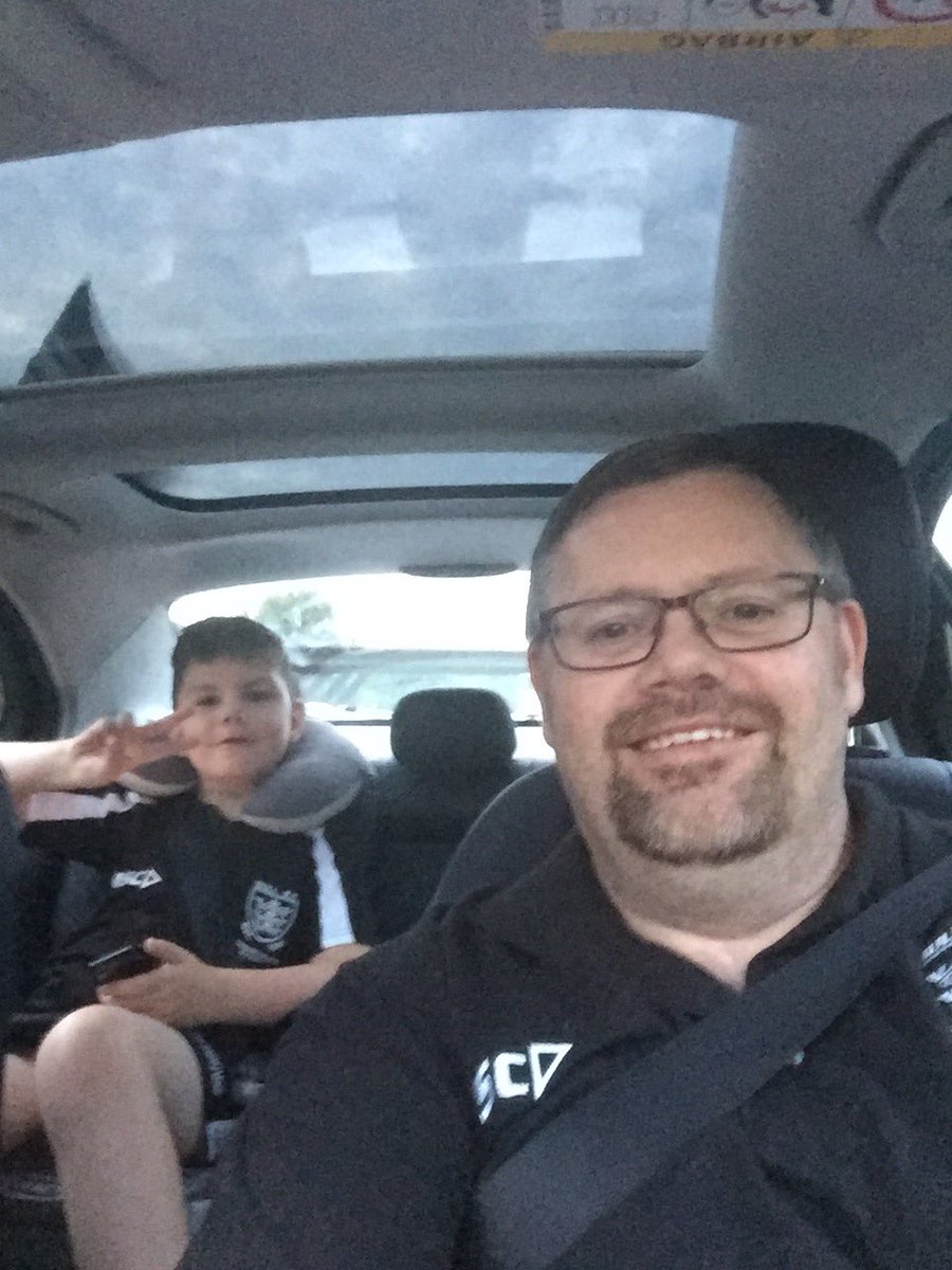 andy_smales's tweet photo. #roadtrip #wembleyweekend https://t.co/Ws30QVvOy0