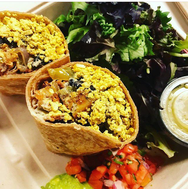 flyLAXairport's tweet photo. [PIC] “Thanks @RealFoodDaily &amp; @flyLAXairport  for making me oh, so happy with this organic breakfast burrito” ~ vegeterin1009. #LAXeats https://t.co/OGalXaTFXO