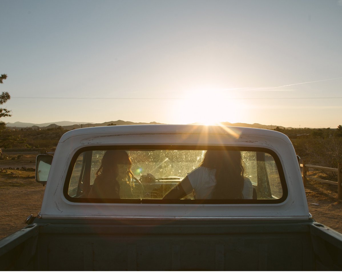 ShopRevolution_'s tweet photo. Let's take a trip. #happyweekend via @livefastmag @richer_poorer https://t.co/OzwVtt3I1W https://t.co/sdQIuqVN0n