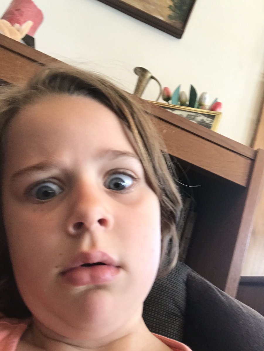 SignePike's tweet image. ...clearing out photos only to find more Selfie violations. Get off my phone you weirdos! :) #SleepWithOneEyeOpen