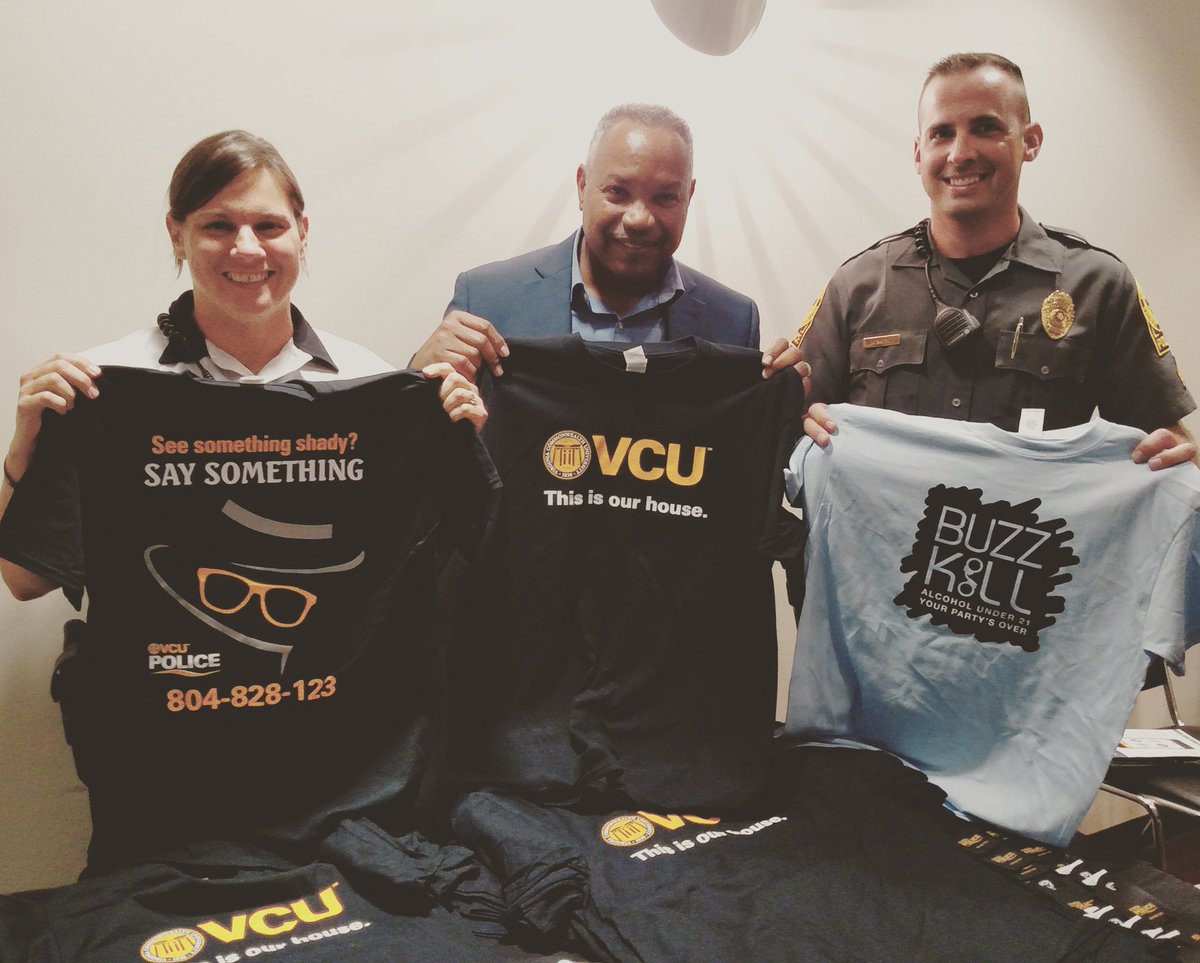 VCUPD's tweet photo. FREE SWAG @ the SOVO Fair! Visit us now in the @VCUCommons Salons!! #VCU21 #vcu2021 #vcu #vcuwelcomeweek https://t.co/cyUog7Vcir