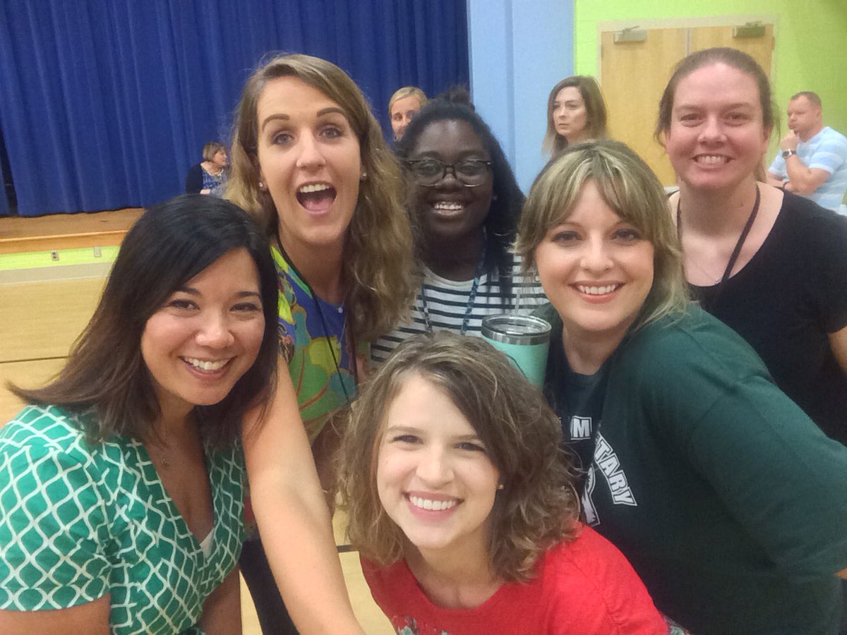 RootElem's tweet photo. @RootElemStaff π a #RootSelfie! Big π for Meet The Teacher w/ our #RootFamily!! #Root1718 https://t.co/kRem5vBfR4