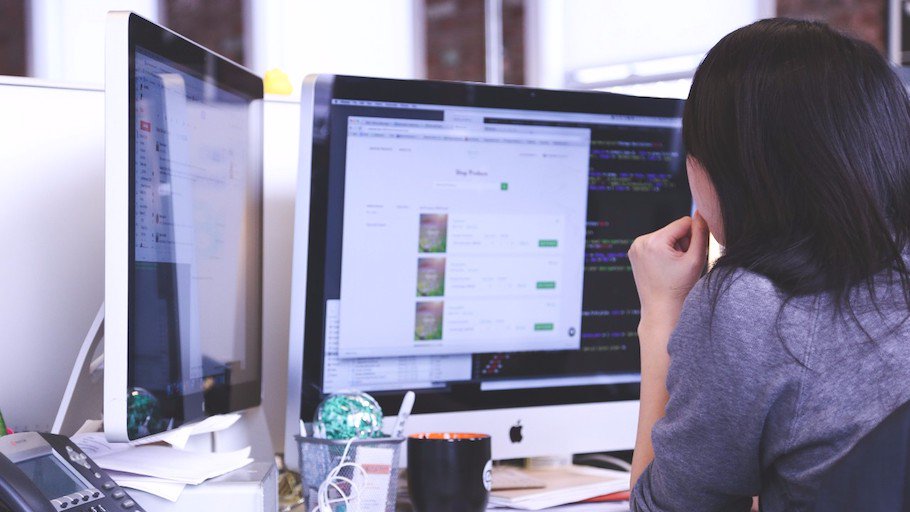 Liferay's tweet image. How do intranets help with productivity? Five examples from different companies that have reaped benefits over time: bit.ly/2g8Q6hc