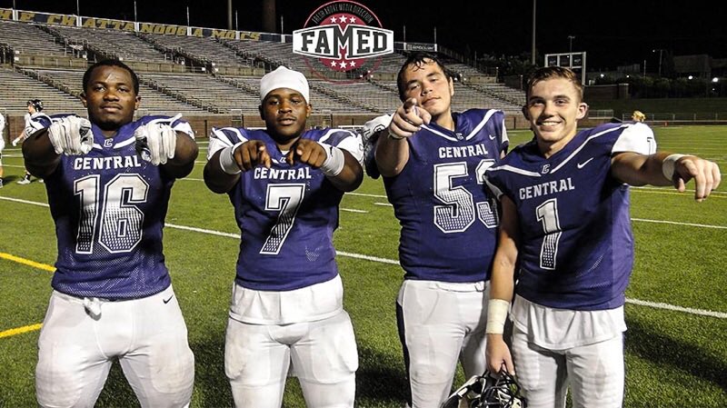 FAMED_Media's tweet photo. Home opener. #FAMED #Central #CentralFootball https://t.co/PtNFFbue4F