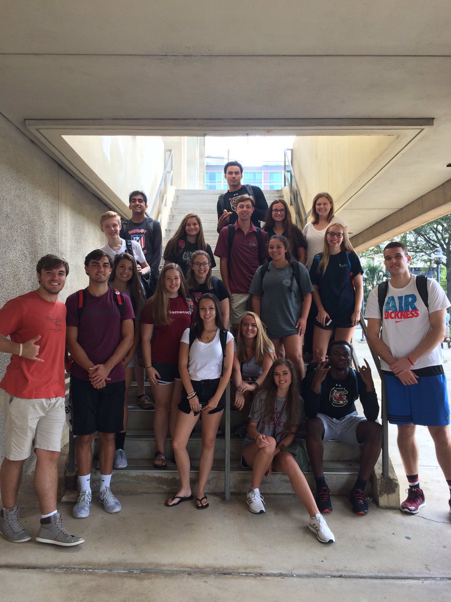 shawnamoffitt's tweet photo. So much fun meeting my #u101 classes today! https://t.co/aqiNZnS8vR