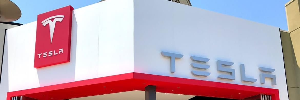 CAPinside's tweet photo. #KamesCapital- #Portfoliomanager #DavidEnnett: โVon #Tesla- #Hochzinsanleihen halten wir uns fernโ https://t.co/8u09kgMUql https://t.co/iQ8ZUcAYCz
