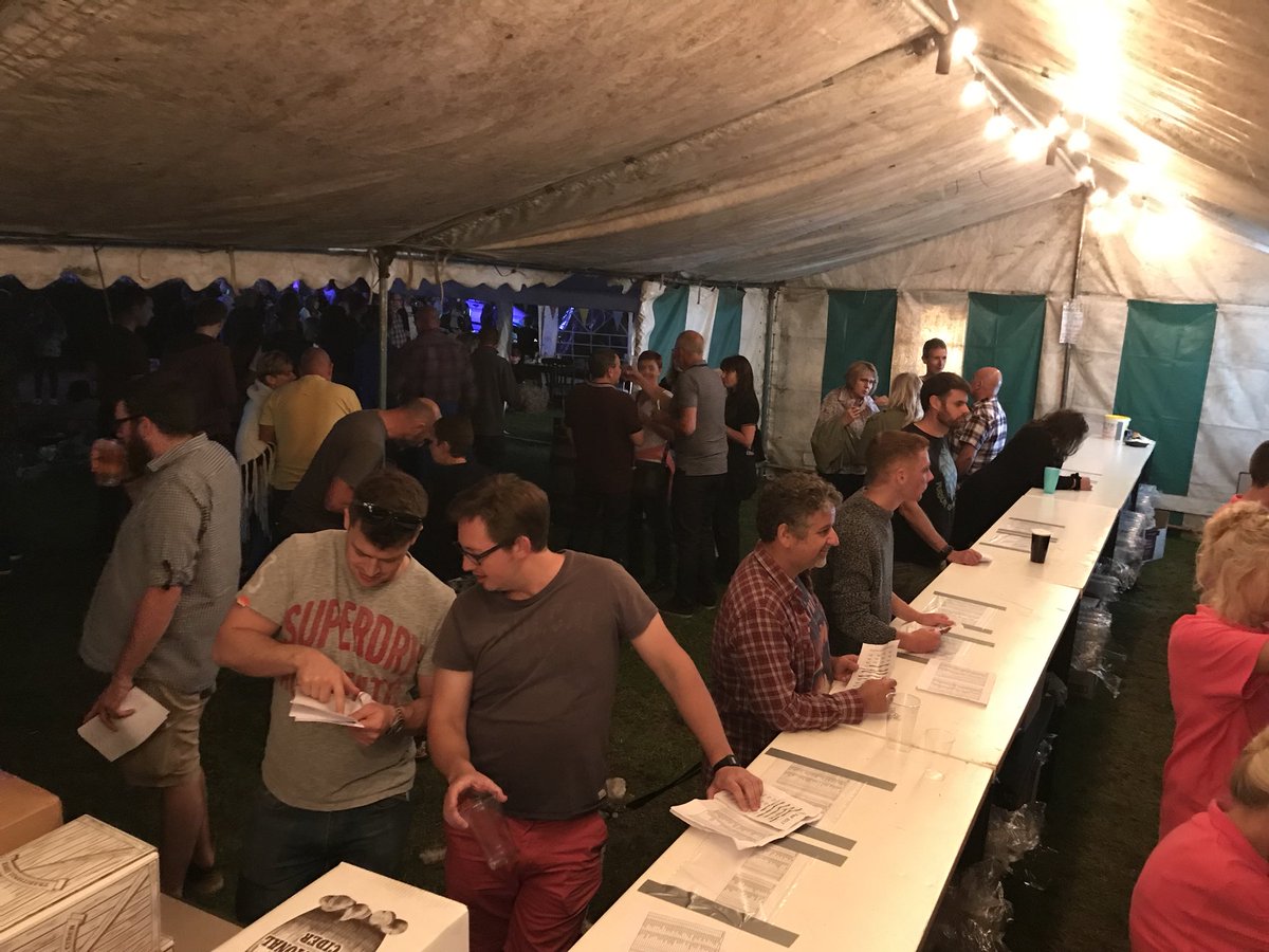 whitehorseeddy's tweet photo. #Eddyfest2017 https://t.co/BGrrLcz6Qq