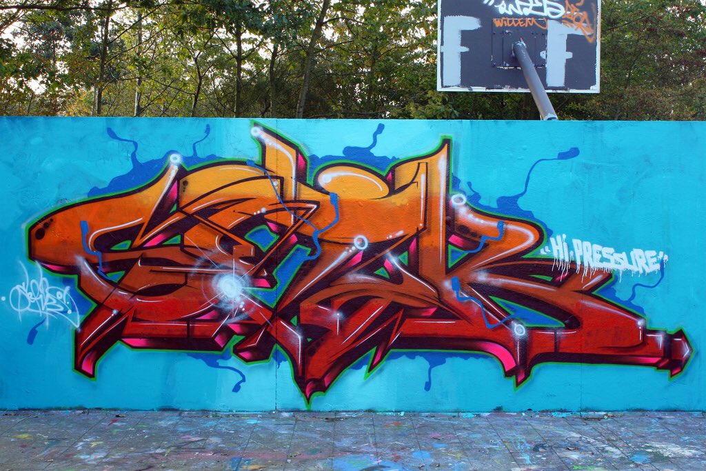 doeleano's tweet photo. #SETIK #Graffiti #HiPressure https://t.co/6ouIh0anS7