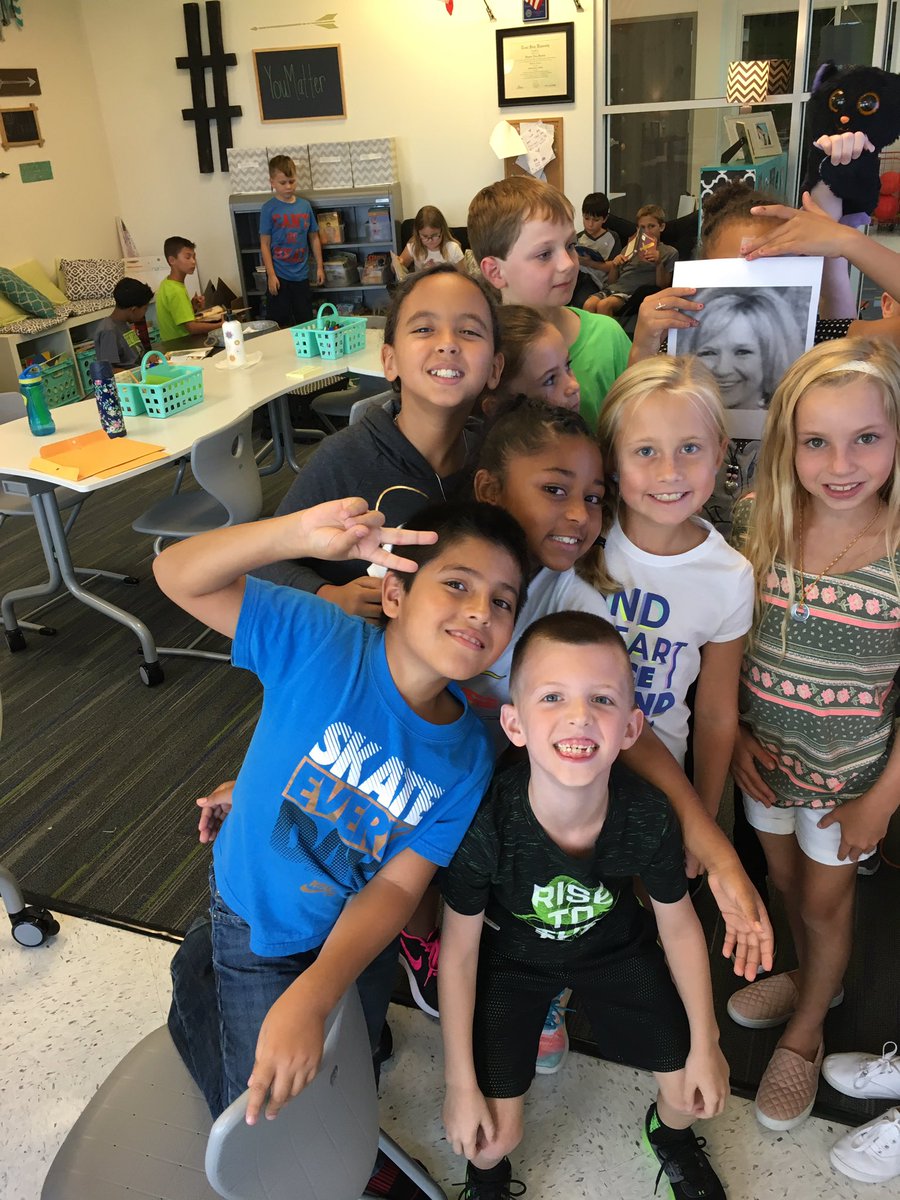 henderscc's tweet photo. They saved her!!!!! @DMcClatcheyElem @DME3rd #misdproud #firstbreakout @breakoutEDU #endoffirstweek #yr2dme https://t.co/sVkrqog0im