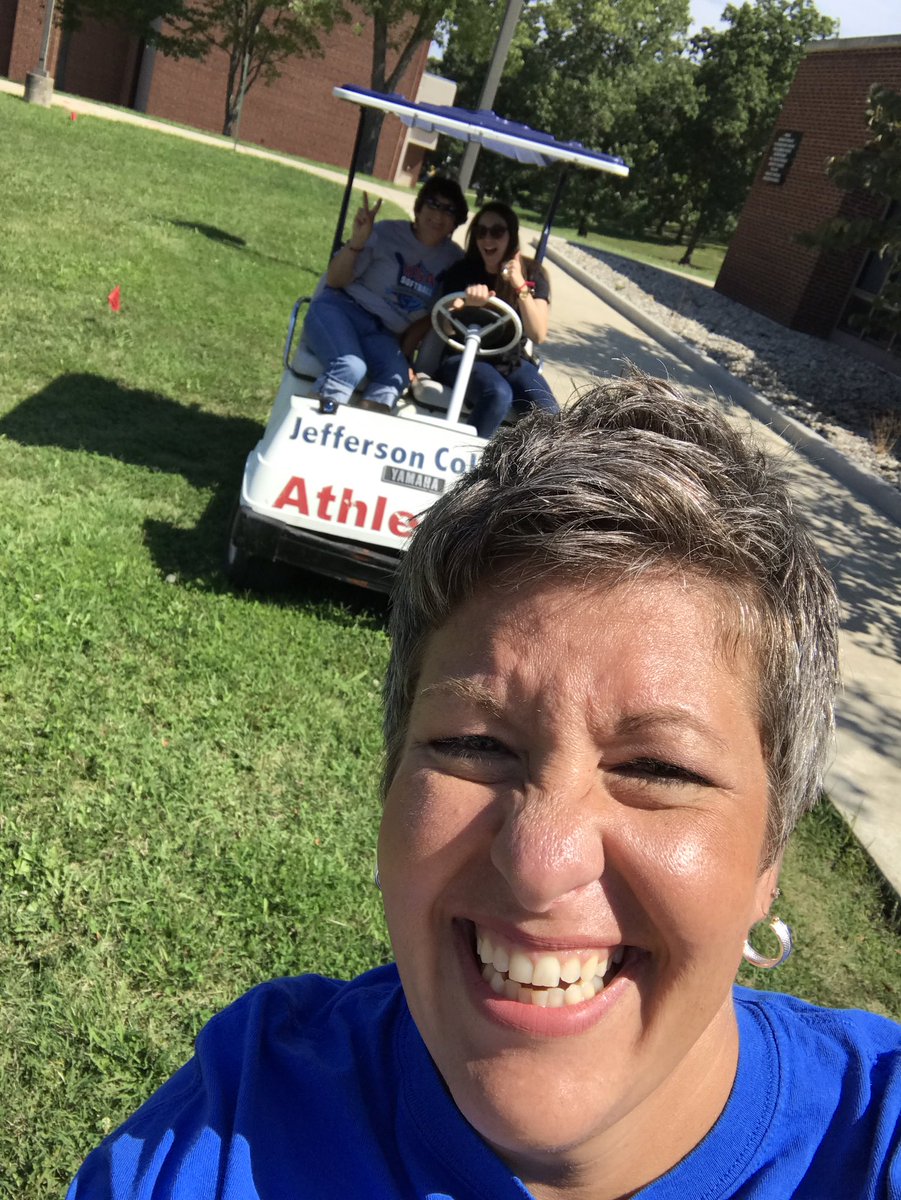 JeakersJanet's tweet photo. Found this fancy ride outside CTE! Go jeffco!@JC_DHOP https://t.co/nSEtKljEkF