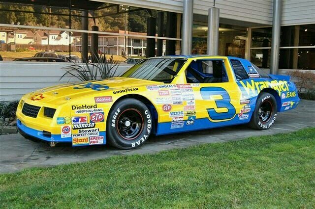 CookePhotograpy's tweet photo. @NASCAR @TooToughToTame @TeamHendrick @RCRracing #NascarThrowBackWeek is near... https://t.co/NRl04Rj96K