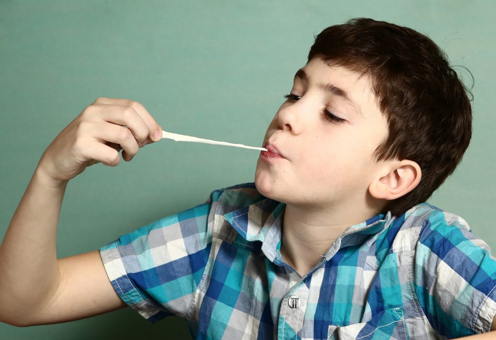 paxtondentalc's tweet image. Just start chewing, the gum will do all the rest. #ToothTech
to.pbs.org/2id64aY