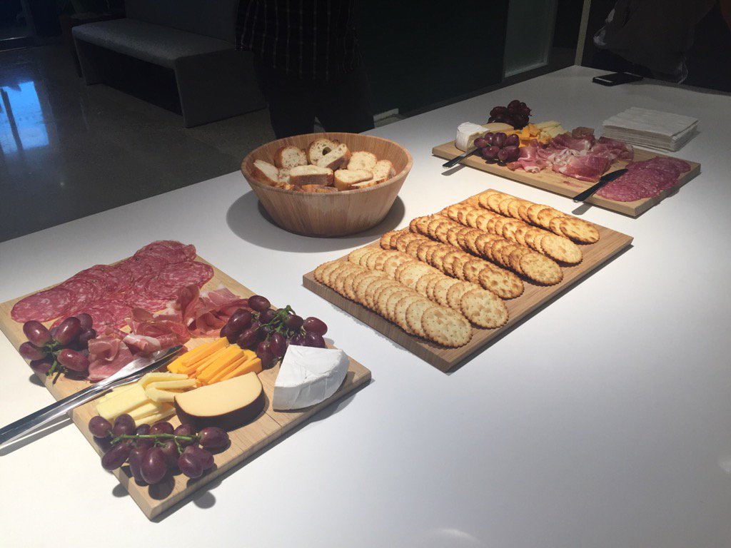 Fancy Friday snacks <a href="/fleishmanCA/">FleishmanHillardCA</a> #goodeats