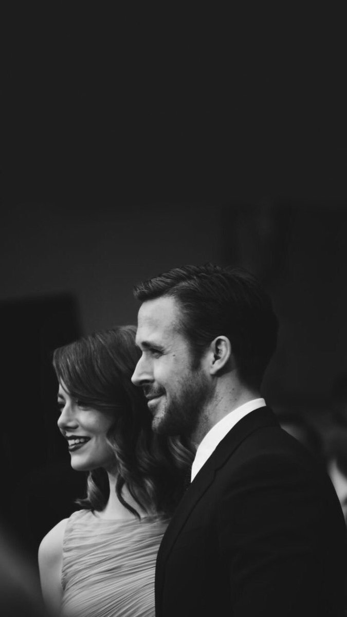 Emma Stone and Ryan Gosling lockscreen 
RT if you save