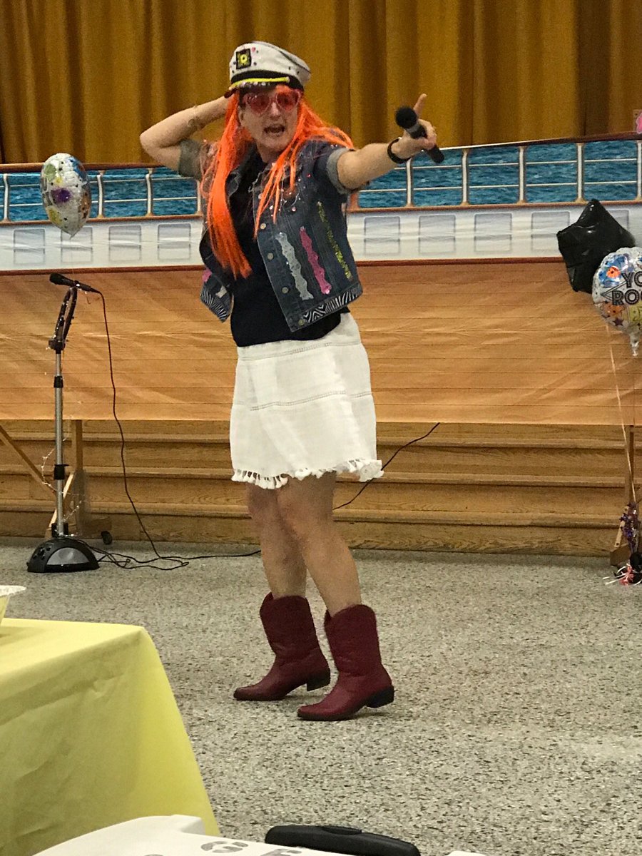 GunpowderEl's tweet photo. Our Rock Star Captain Cunningham pumping us up for a GREAT year!! #BCPSbacktoschool #celebration @WendyCunningh20 @JaneLichter https://t.co/CqVNtOasGv
