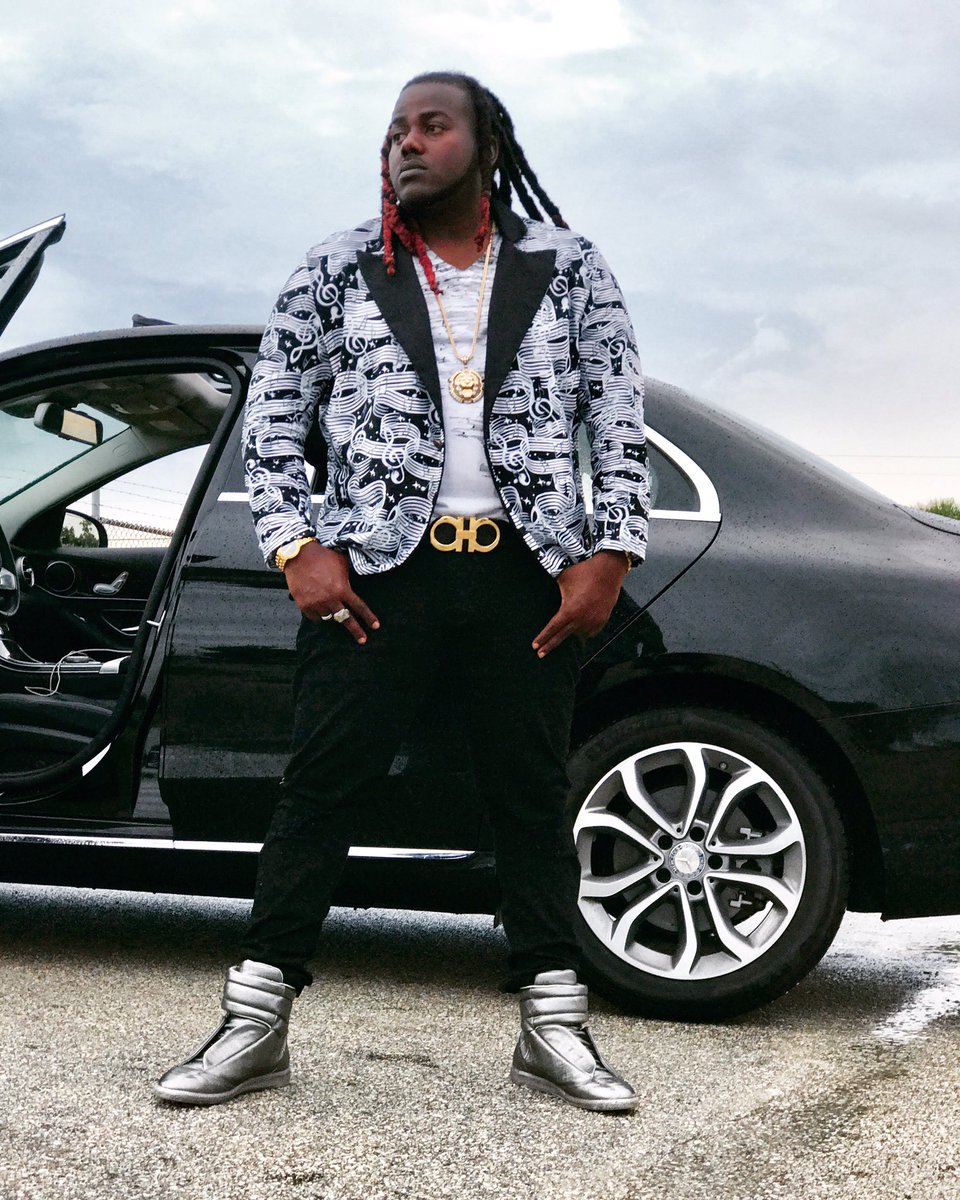 blaqpurlmusic's tweet photo. RT: My new EP/Album Titled #SolidDrive Will Be Releasing Soon Along With 5 New Music Video @RonKillings @53076js https://t.co/bIPQYVVhAn