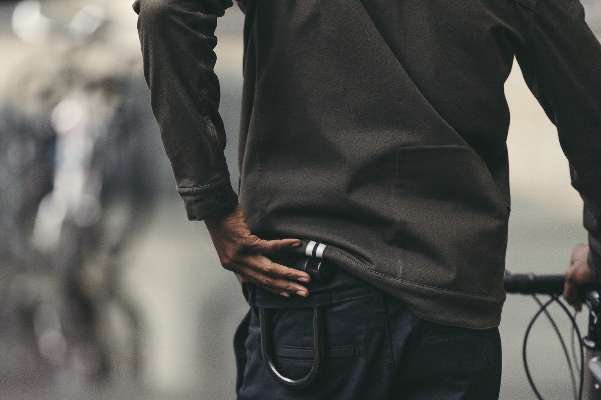 LEVIS's tweet photo. Upgrade your commute. Discover our most advanced #LevisCommuter collection yet. > https://t.co/q9ptwpbmKd https://t.co/87qab8Knzw