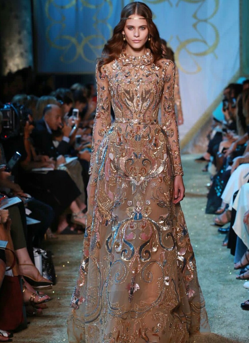 goldenIouis_'s tweet photo. Elie Saab #ATaleOfFallenKings https://t.co/hz3uLGaJVu