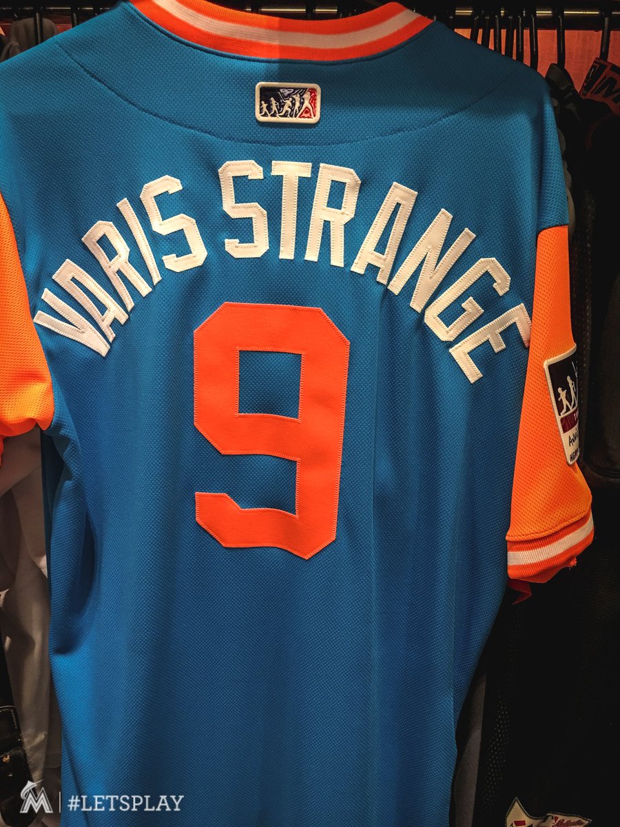 Marlins's tweet photo. Dressed to impress on #PlayersWeekend. 🔥

#LetsPlay https://t.co/SSAhsc65CE